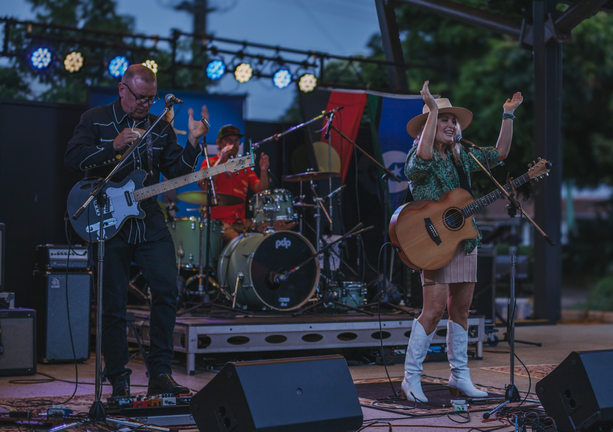 FIONA BAND CLAP cropped